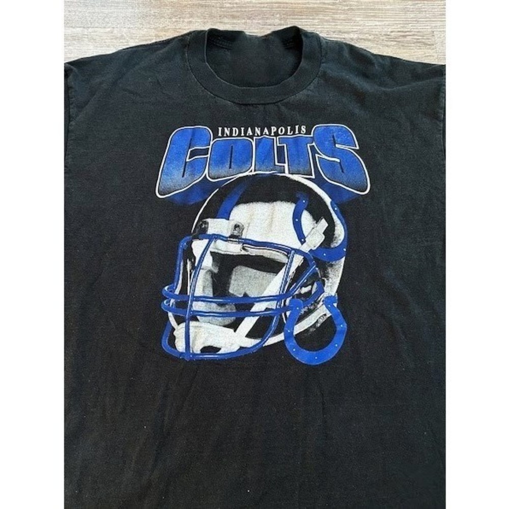 Vintage 90s Indianapolis Colts T Shirt NFL Football Big Logo Helmet